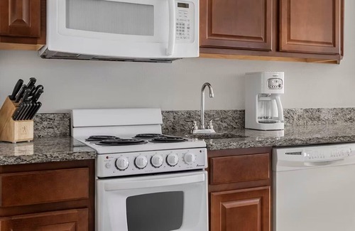 Survey Creek Condo | Wyndham Ocean Walk Resort | 2BR/2BA King Bed Suite