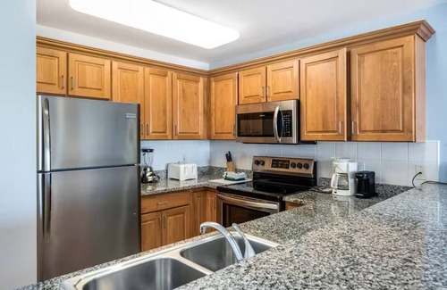 Colliers Bay Condo | Wyndham Reef Resort Beachfront 2B/2B Villa with 2 Twin Murphy Beds