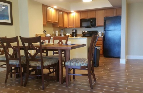 Pompano Beach Resort | Wyndham Royal Vista - Experience Paradise in a 2BR Villa - Sleeps 6!