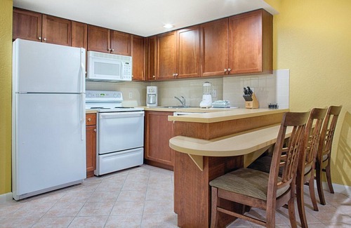 Pompano Beach Resort | Wyndham Santa Barbara- 2 Bedroom Unit Sleeps 6!