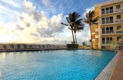 Pompano Beach House | Wyndham Sea Gardens 1BR Apartment with Resort Access
