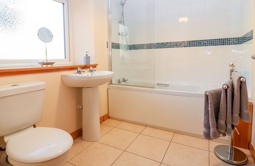 Aberdeen Cottage | WYNFORD HOLIDAY COTTAGE, family friendly in Kingswells