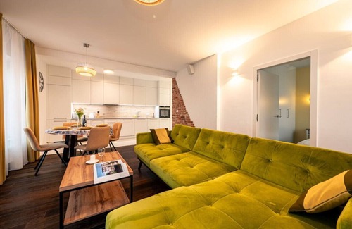 Srodmiescie Apartment | Wyspa Słodowa Apt - Top Location, Tram&Park nearby - by Rentujemy