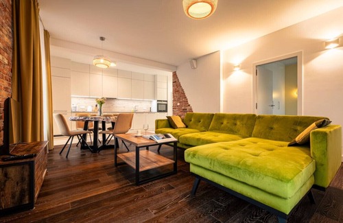 Srodmiescie Apartment | Wyspa Słodowa Apt - Top Location, Tram&Park nearby - by Rentujemy