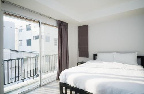 Wang Burapha Phirom Apartment | X Mitr Inn Mrt Samyot Station - The Grand Palace