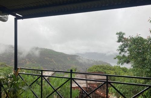 Panchgani Bed & Breakfast | X Western Hills panchagani