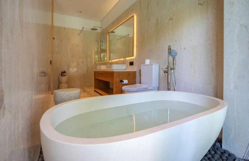Melayang Villa | X7 - Ubud Hideaway - Brand New 3BDR Villa - Large Pool
