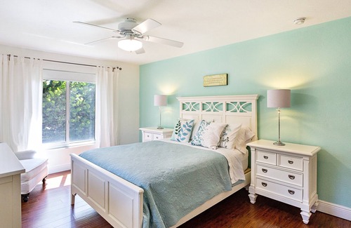 Park Shore House | Xanadu, Pool Home, Walk to Beach and Shopping!