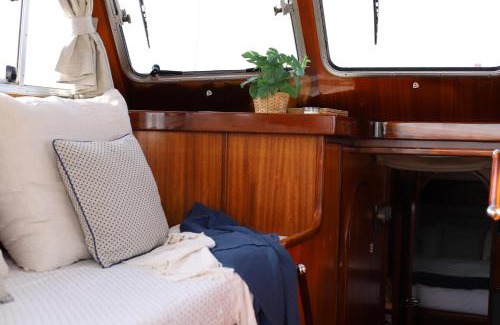Poblats Maritims Boat Rental | Xanquete
