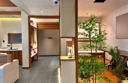 Pudong Hotel | Xihe Hotel-Shanghai Lujiazui Lancun Road Subway Station Branch
