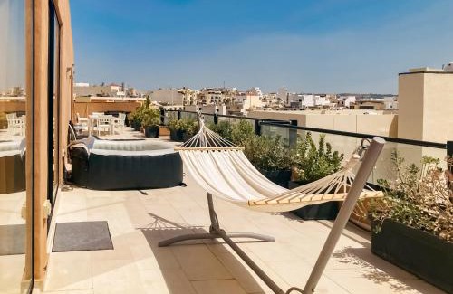 Bugibba Apartment | XL Terrace Penthouse BBQ 200m From The Sea and Square