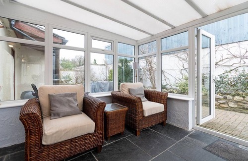 Conwy Cottage | Y Beudy - Three Bedroom Cottage, Sleeps 6