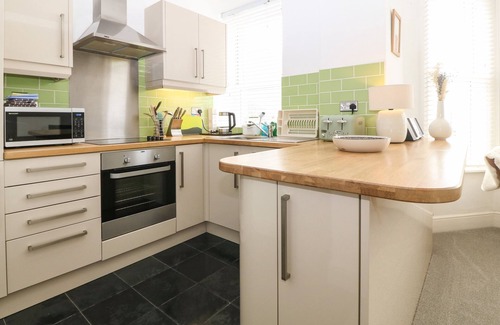 Criccieth Cottage | Y Castell Apartment 2