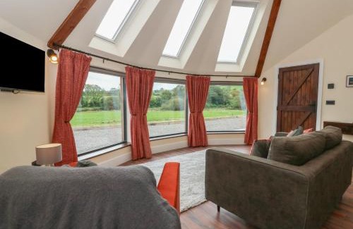 Cribyn House | Y Cwlwm