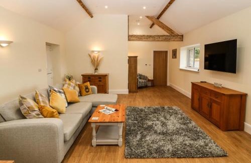 Bont Newydd House | Y Felin The Granary
