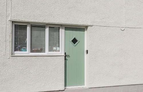 Newborough Apartment | Y Goedwig