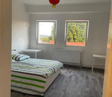 Artern/Unstrut Apartment | Y Hoa-Ferienzimmer