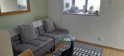 Gwytherin House | Y Llew Bach, the tiny house
