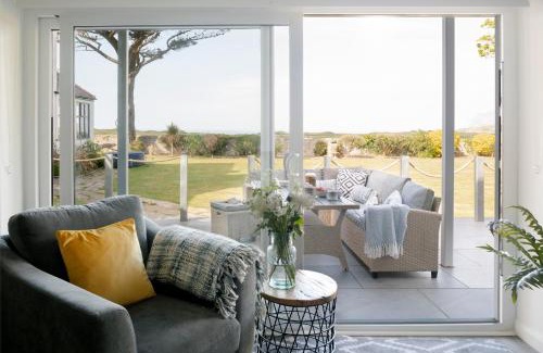 Nefyn House | Y Nyth By Birch Stays