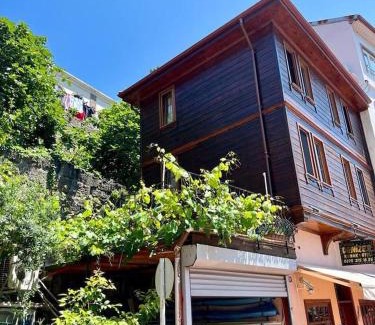 Amasra House | Yaşar Marin Denizer Pansiyon