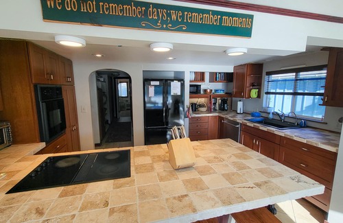 Yachats House | Ya-Hatian Tides - Yachats Bay/Oceanfront