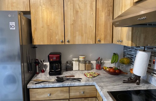 Orange Bay Condo | Ya-MON- " the perfect couples retreat"