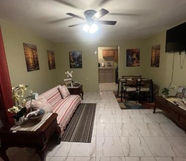 Santa Cruz Apartment | Yaad Vibes Getaway