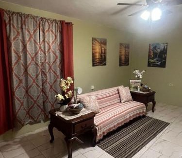 Santa Cruz Apartment | Yaad Vibes Getaway