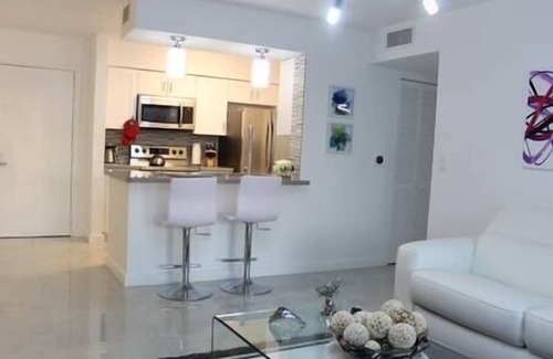 Aventura Apartment | Yacht Club at Aventura 1 Bd 1 Bath