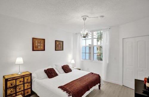 Aventura Apartment | Yacht Club Newly renovated parking included
