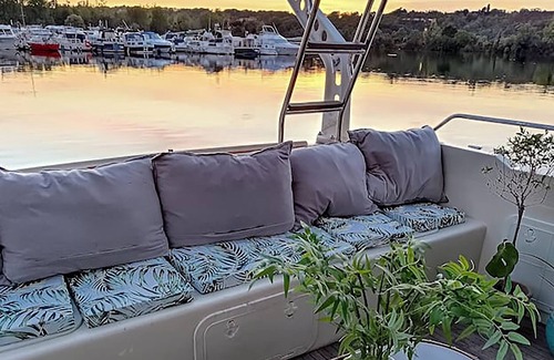 Guernes House | Yacht avec JACUZZI privatif pour amoureux L Odysea