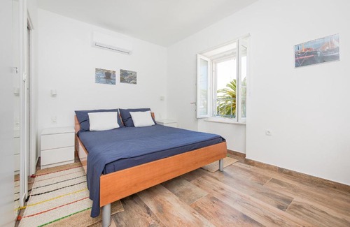 Hvar Old Town Apartment | Yacht harbor apartment