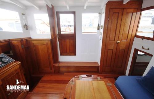 Intra Muros Boat Rental | Yacht KARABOUDJAN