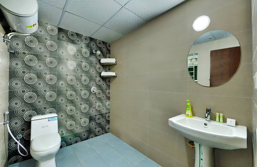 Thigalarapalya Hotel | Yahweh Suites
