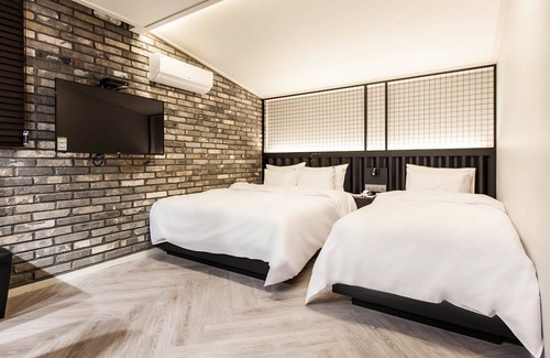 Seongnae-dong Hotel | Yaja Daegu Dongseongro Seomunsijang