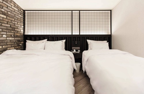 Seongnae-dong Hotel | Yaja Daegu Dongseongro Seomunsijang