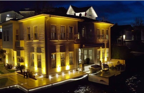 Inegeul House | YALI BOPSHORUS