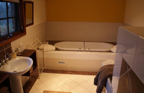 Bundanoon Bed & Breakfast | Yallambee