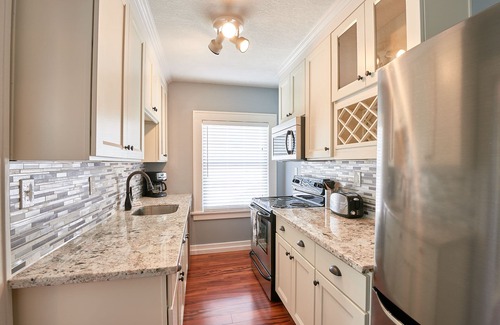 Newberg Apartment | Yamhill Flats: Suite 5