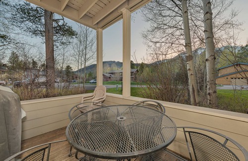 Moose Wilson Road Condo | Yampa 2414: The Aspens-Beautiful Sunny 1st Fl Condo-Large Family Rm