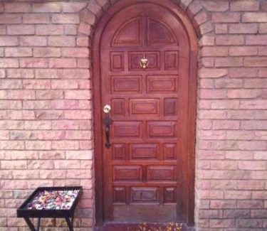 Polokwane House | Yana Guest House