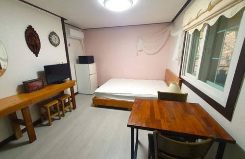 Yongmun House | Yangpyeong Arajin Pension