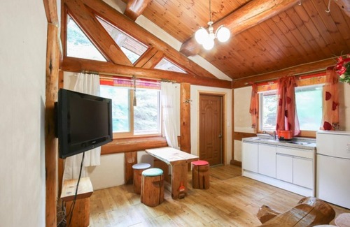 Danwol House | Yangpyeong Sweet Tree Pension