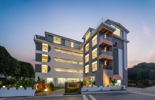 Ten Mile Gallery Hotel | Yangshuo Pony Hotel - Yulong River