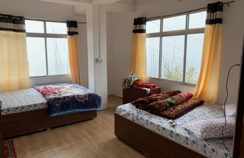 Zuluk Resort | Yangzom La Homestay