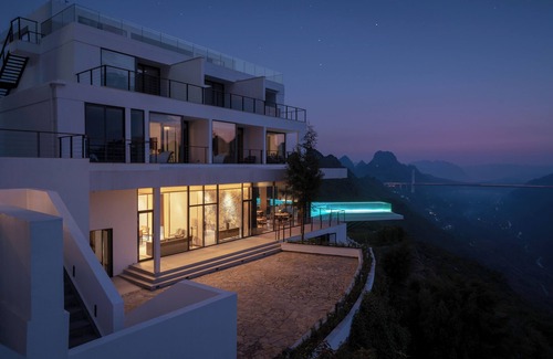 Guanling Buyei and Miao Autonomous County Hotel | YAOJIA WANGPU VILLA