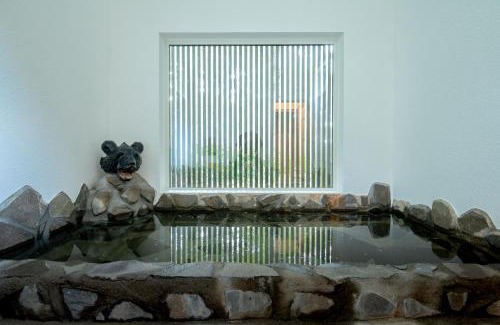 Teshikaga House | Yap Shack