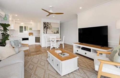 Noosa Heads Apartment | Yaringa Noosa Heads - Ocean View, Walk to Beach