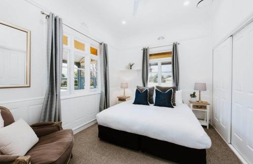 Central Mudgee House | Yarranvale on Gladstone - A Gorgeous Country Abode