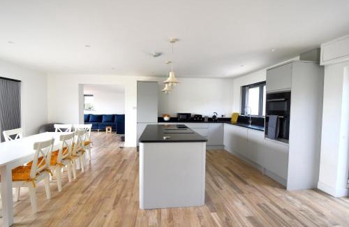 Charmouth House | Yarrow